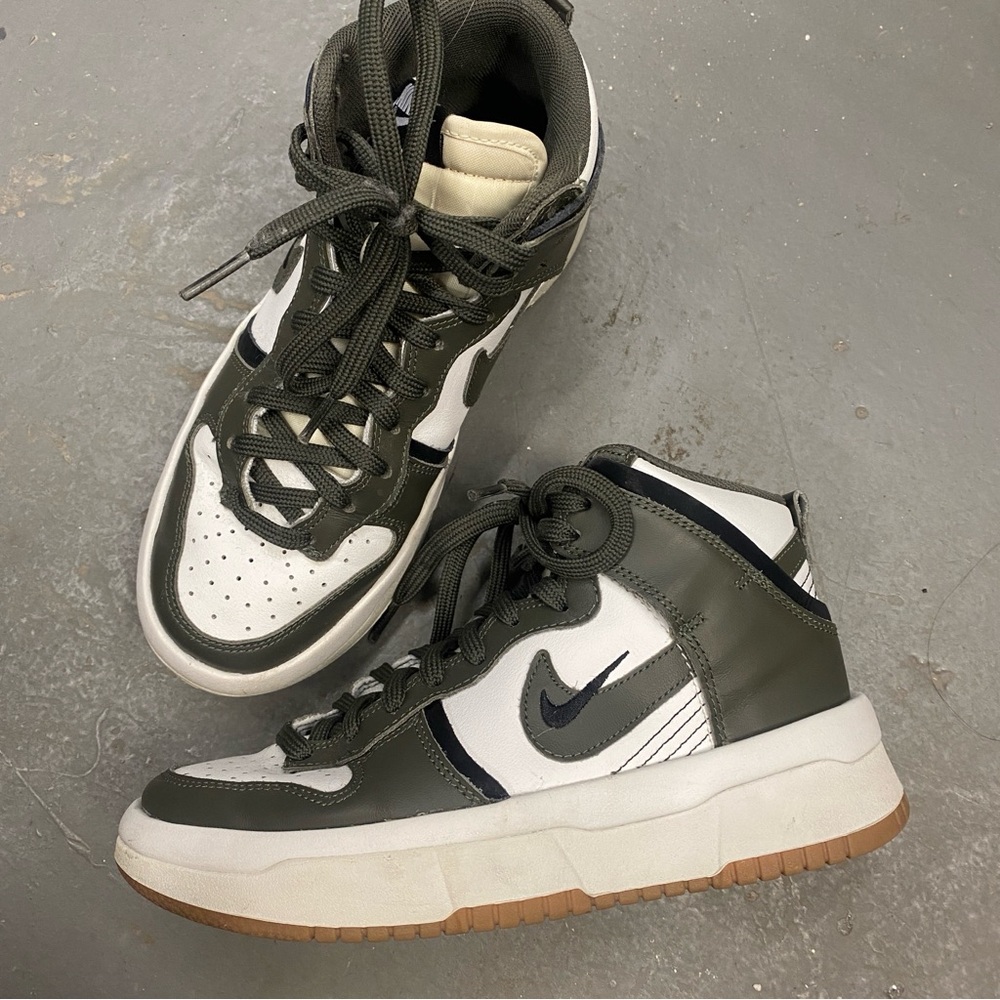 Nike Womens Dunk High Up Cargo Khaki Size 6